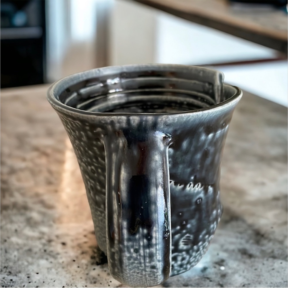 Vintage Ceramic Mug - Picture 3 of 7